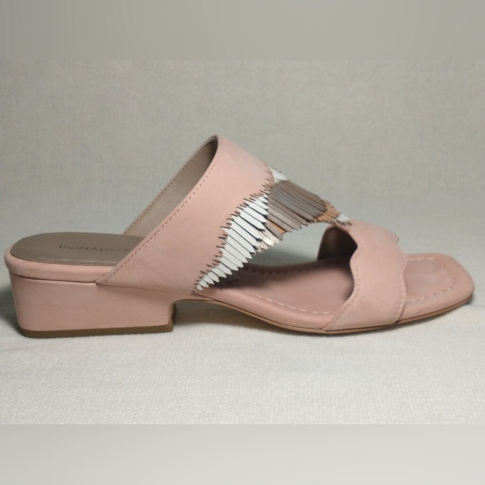 Donald Pliner, very gently used! Rose pink suede sandals. Size 9.5